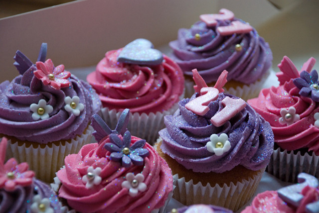 21st Birthday Cupcake Ideas for Girls