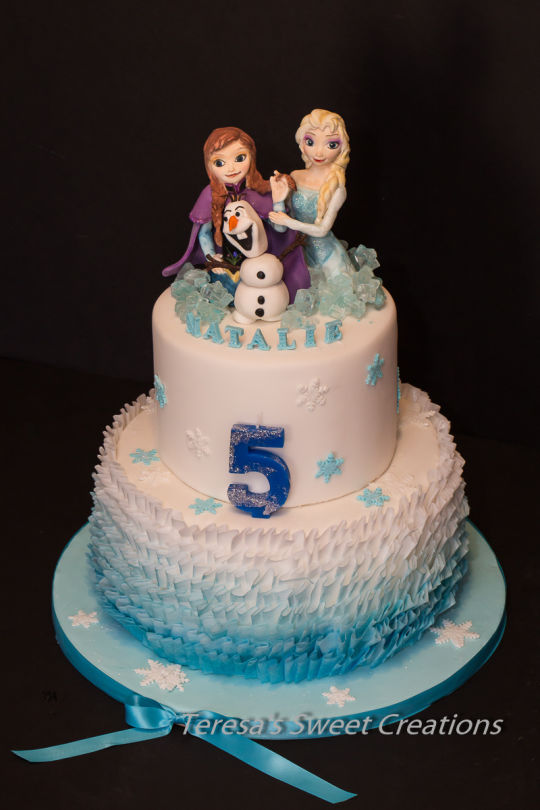 Anna and Elsa Frozen Cakes