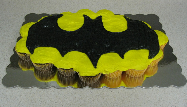 Batman Cupcake Cake Batman Cupcake Cake