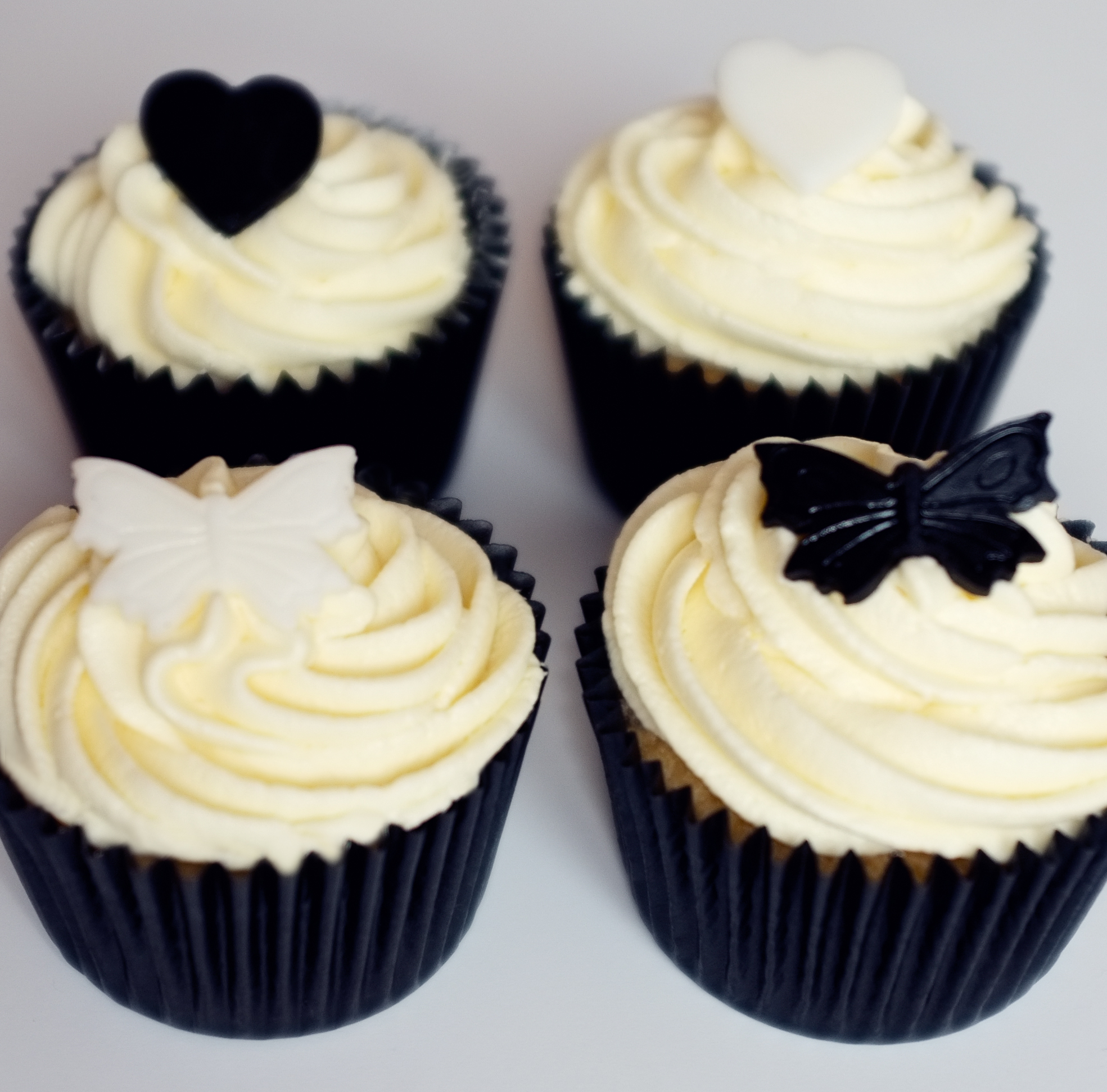 Black and White Wedding Cupcakes