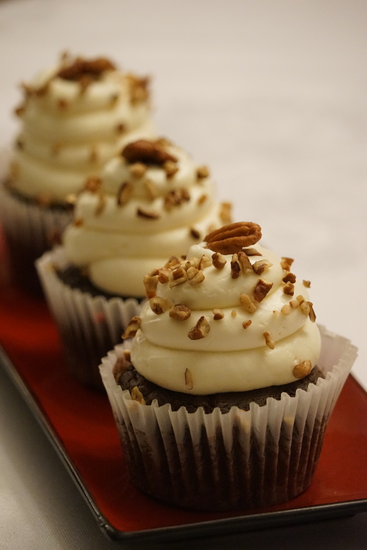 Chocolate Bourbon Pecan Pie Cupcakes