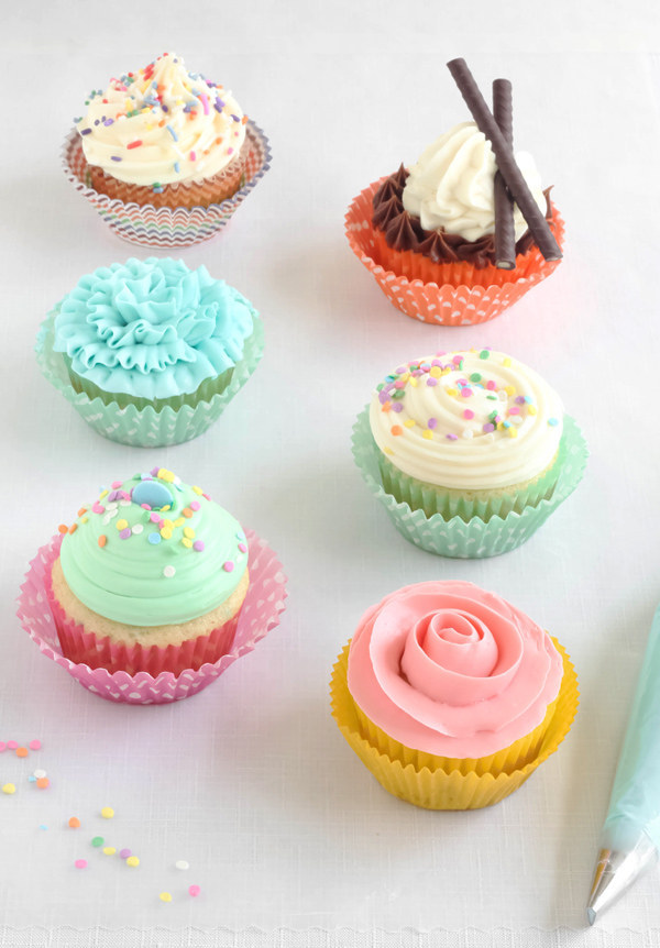 Cupcake Frosting Techniques