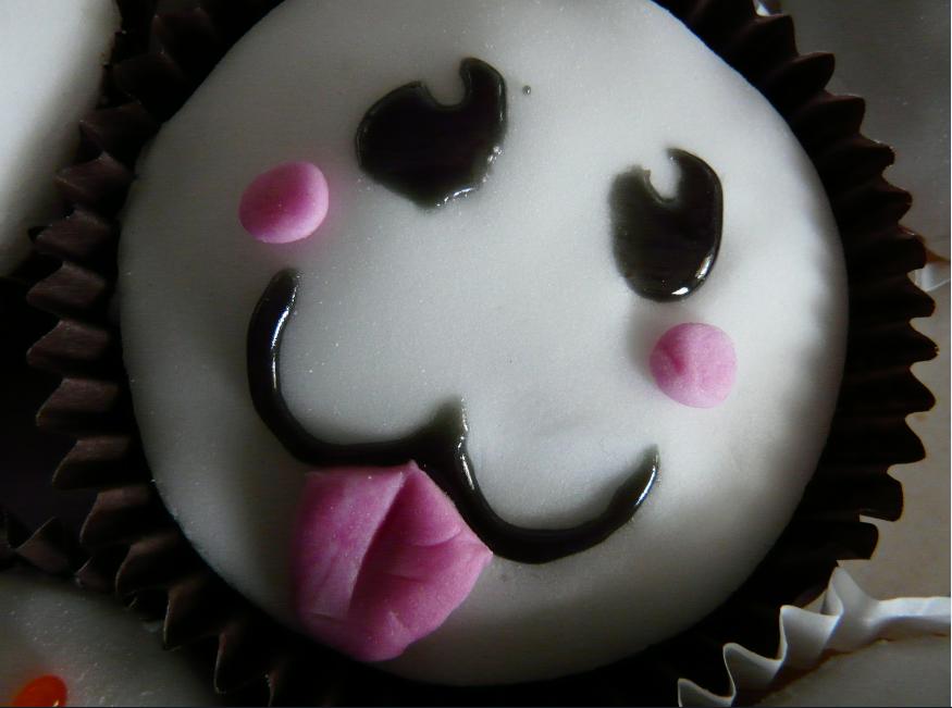 Cupcakes with Faces