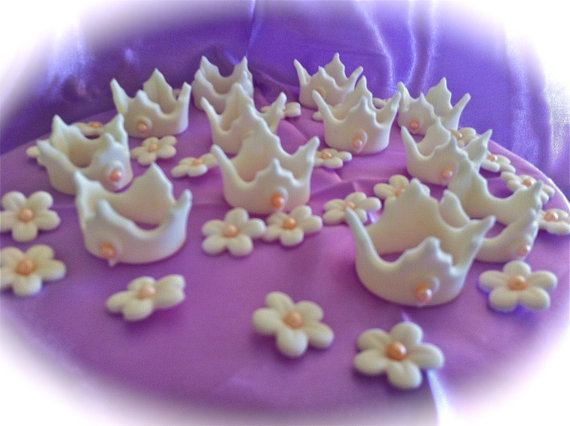 Fondant Crown Cupcake Topper Edible