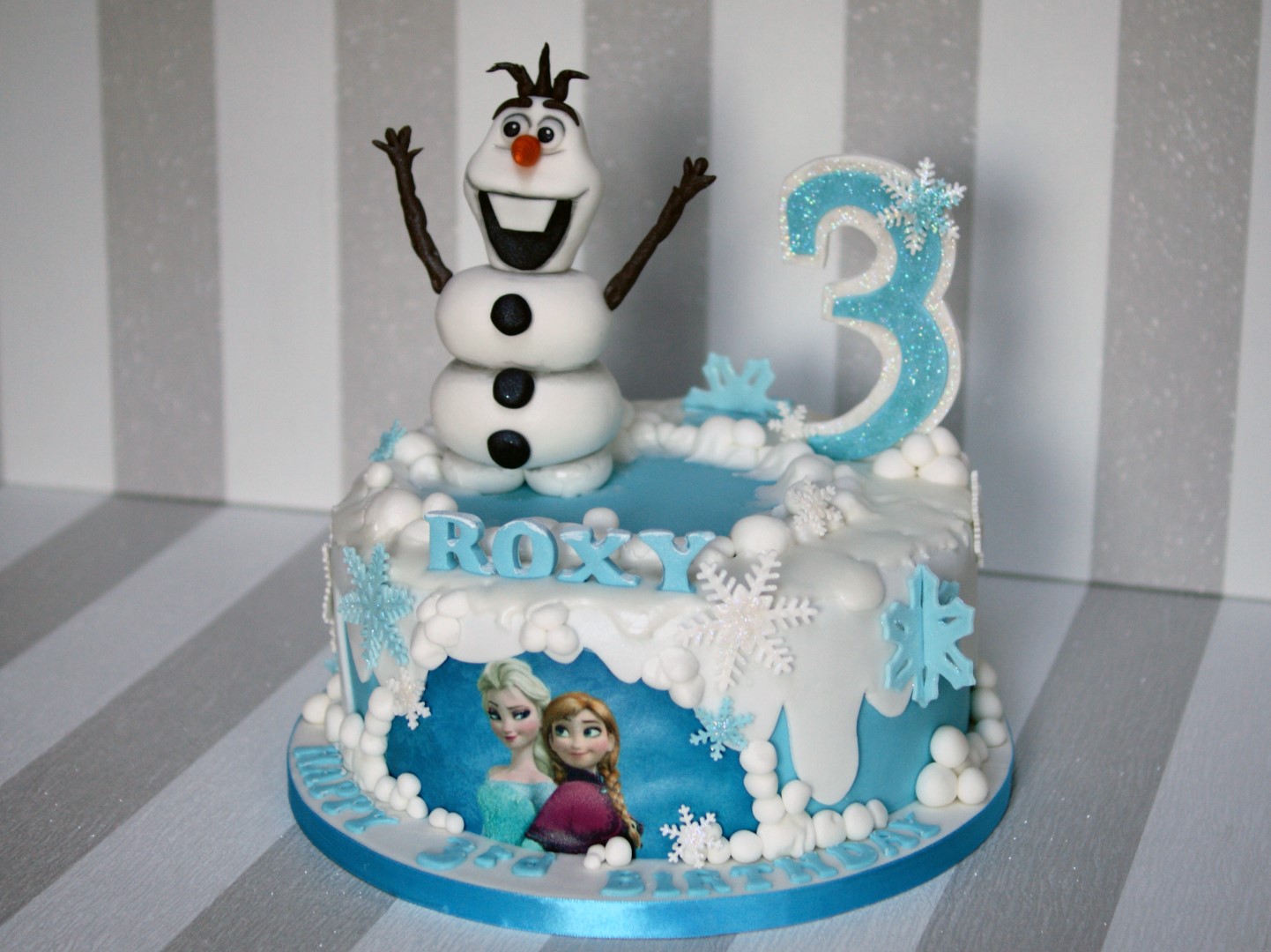 Frozen Birthday Cake