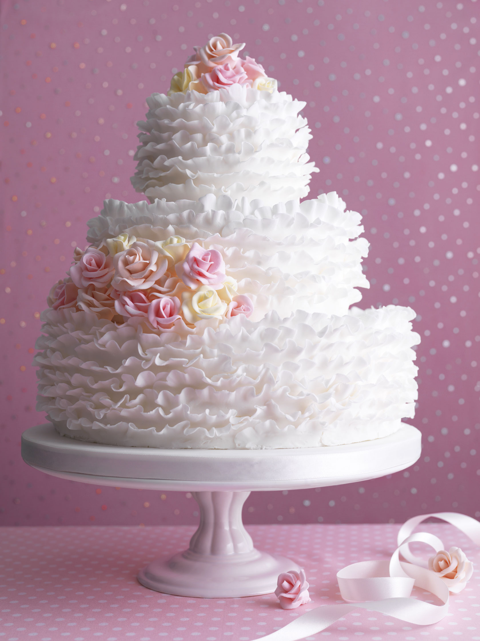 How to Make Wedding Cakes