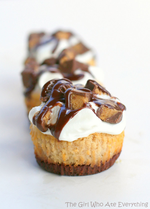 Mini Reese's Peanut Butter Cupcakes