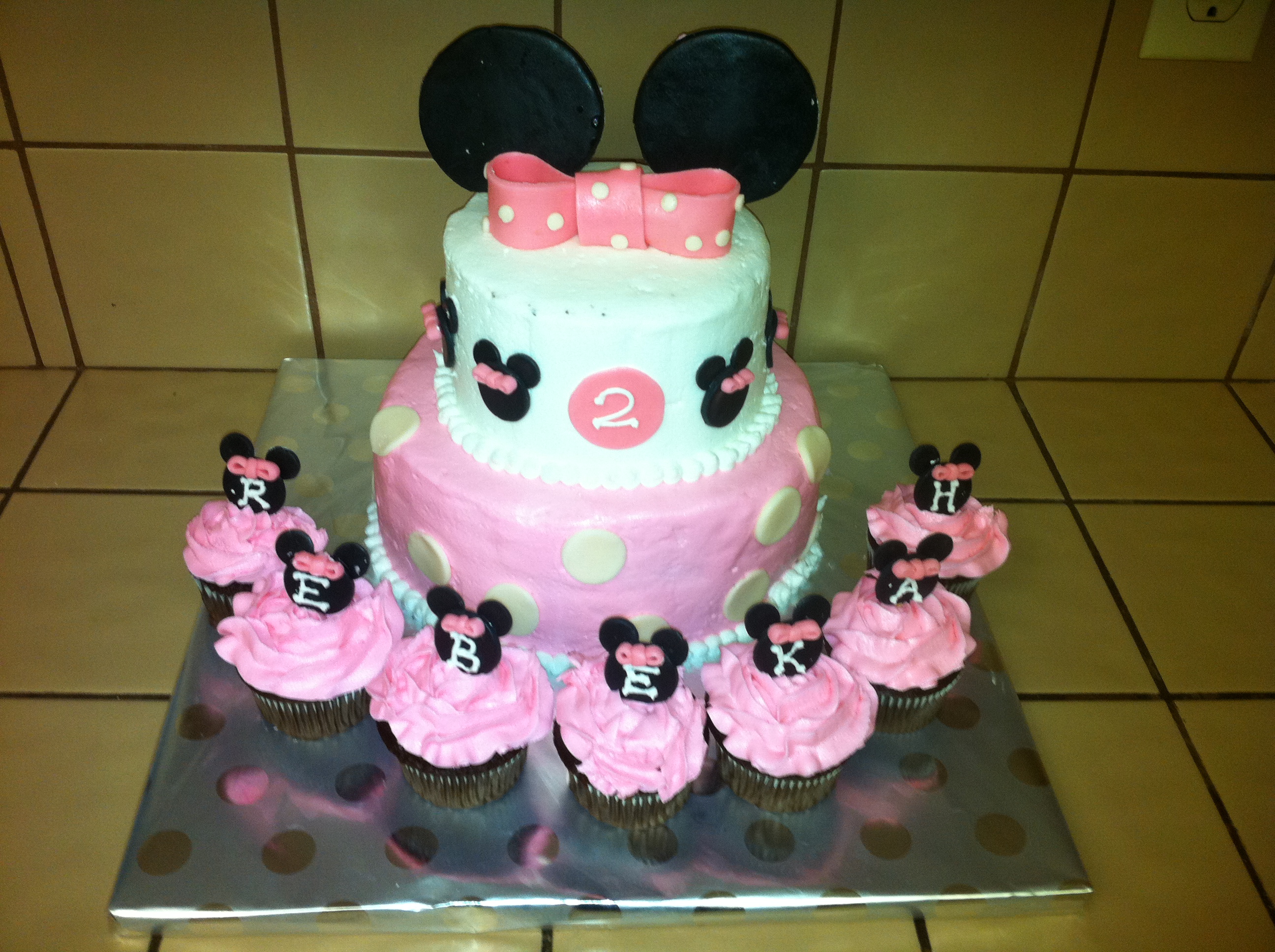 Minnie Mouse Birthday Cake