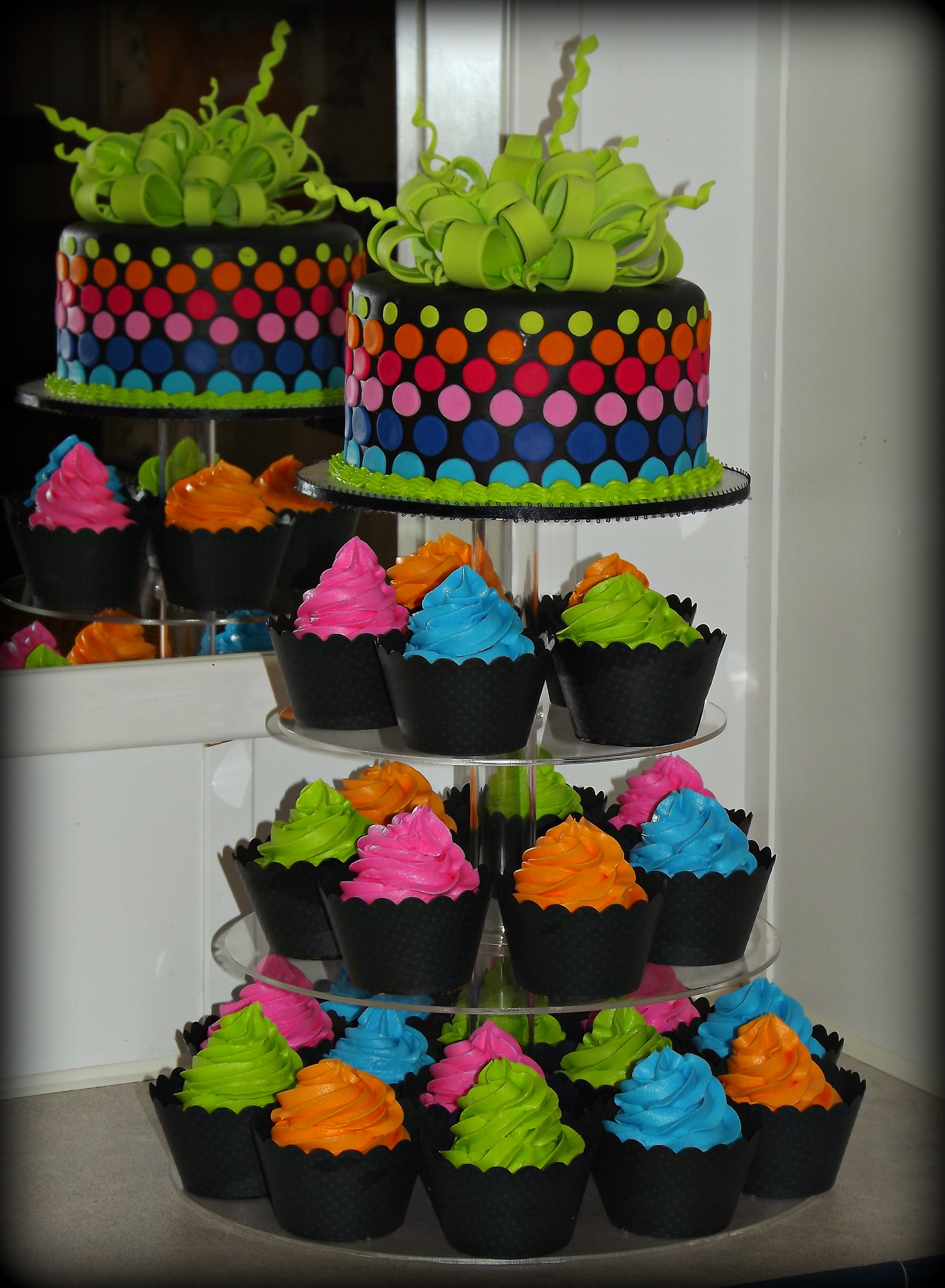 Neon Cake with Cupcakes Neon Cake with Cupcakes