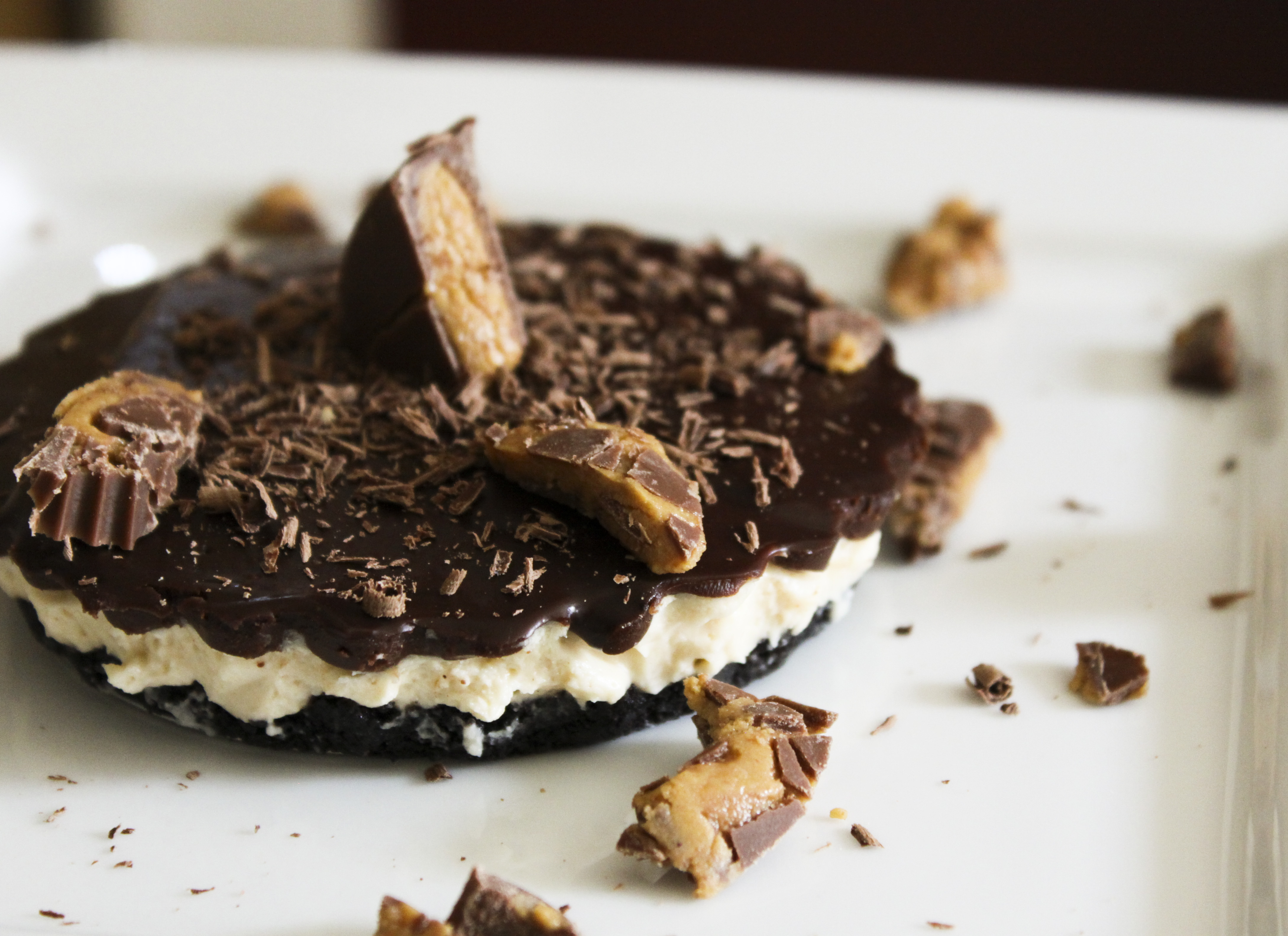 No-Bake Chocolate Peanut Butter Cup Cheesecake
