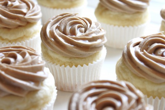 Pancake Cupcakes with Maple Frosting