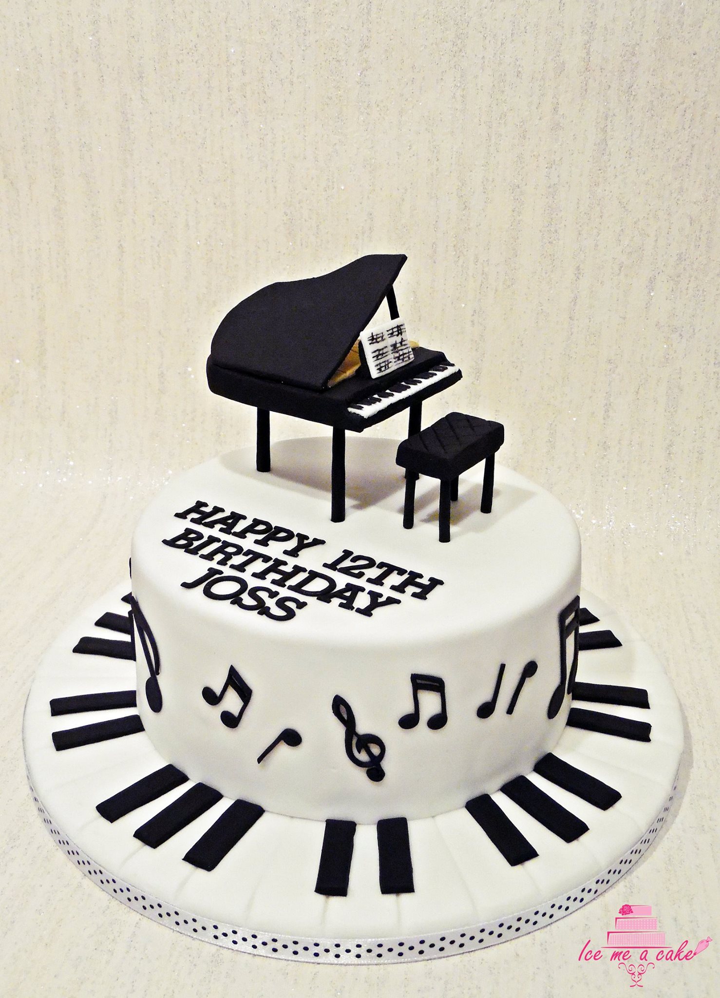 Piano Cake