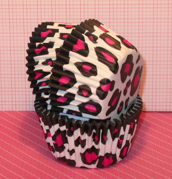 Pink Leopard Print Cupcakes