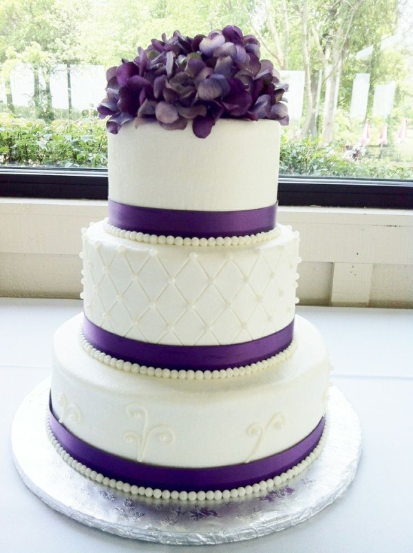 Purple Round Wedding Cake Purple Round Wedding Cake