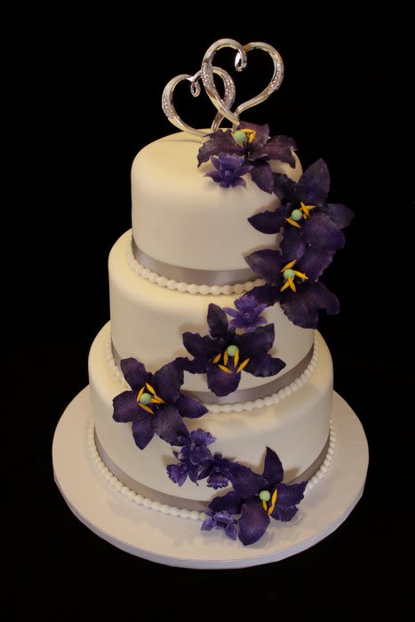 Purple Wedding Cake with Lilies Purple Wedding Cake with Lilies