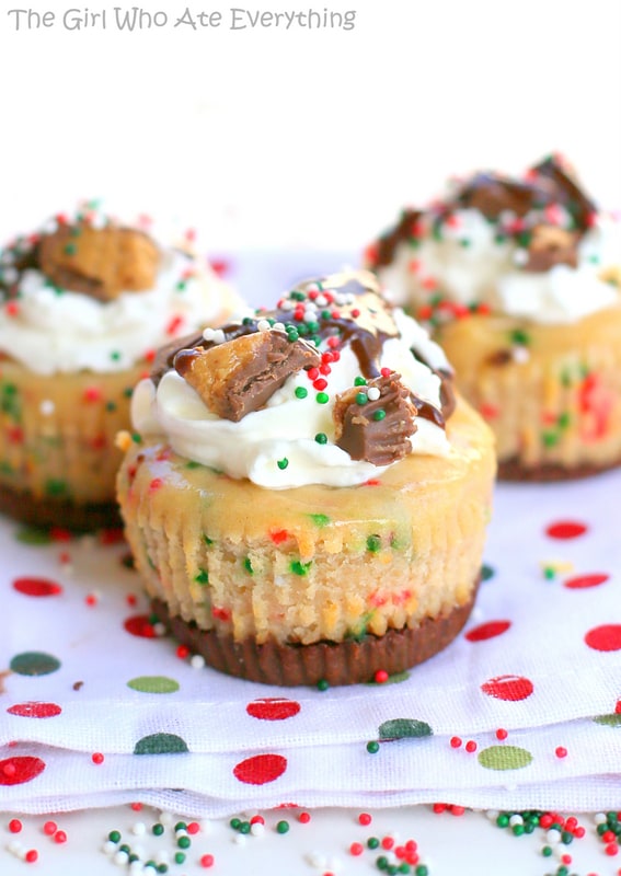 Reese's Peanut Butter Mini Cheesecakes Reese's Peanut Butter Mini Cheesecakes