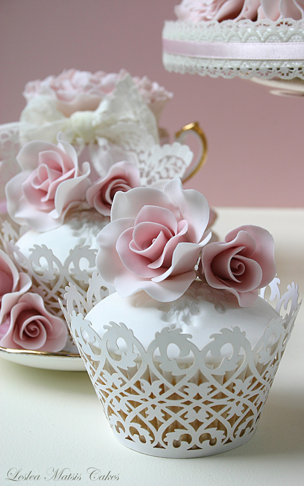 Sugar Flowers Wedding Cupcakes
