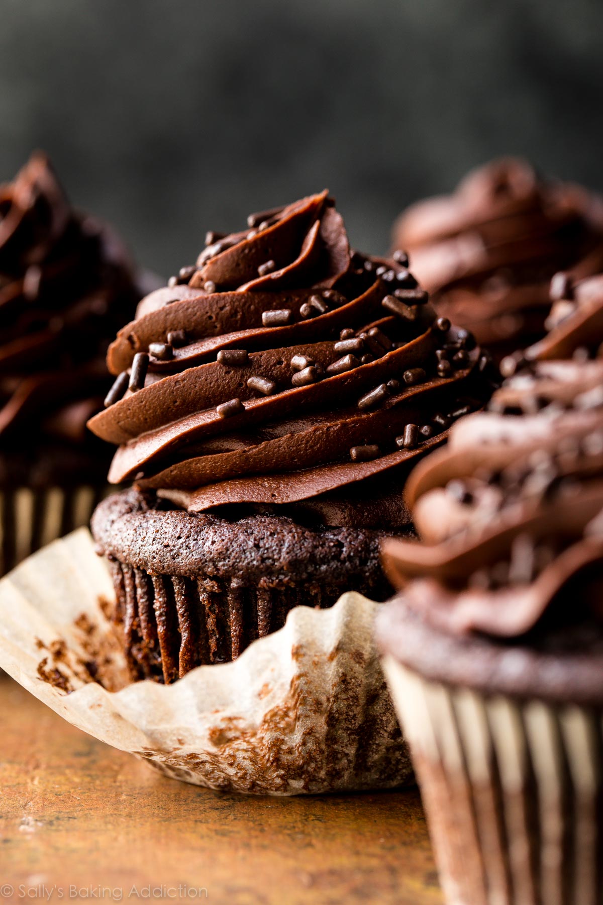 Super Moist Chocolate Cupcakes