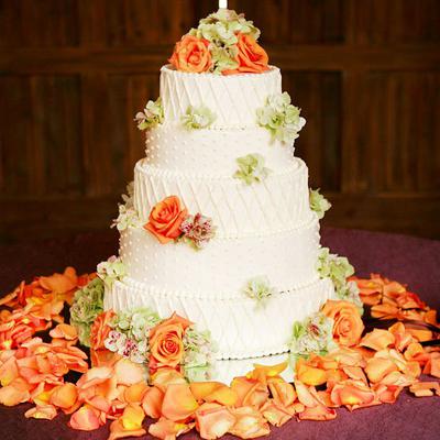 Traditional White Wedding Cake