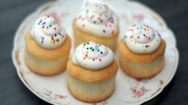 Angel Food Cupcakes Angel Food Cupcakes