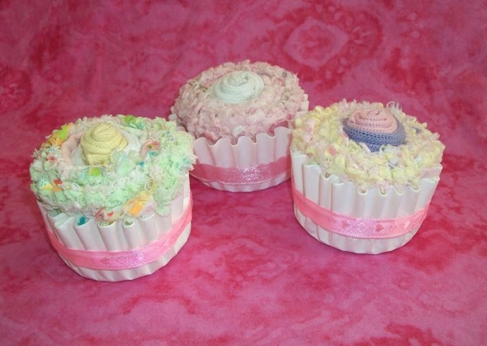 Baby Shower Burp Cloth Cupcakes