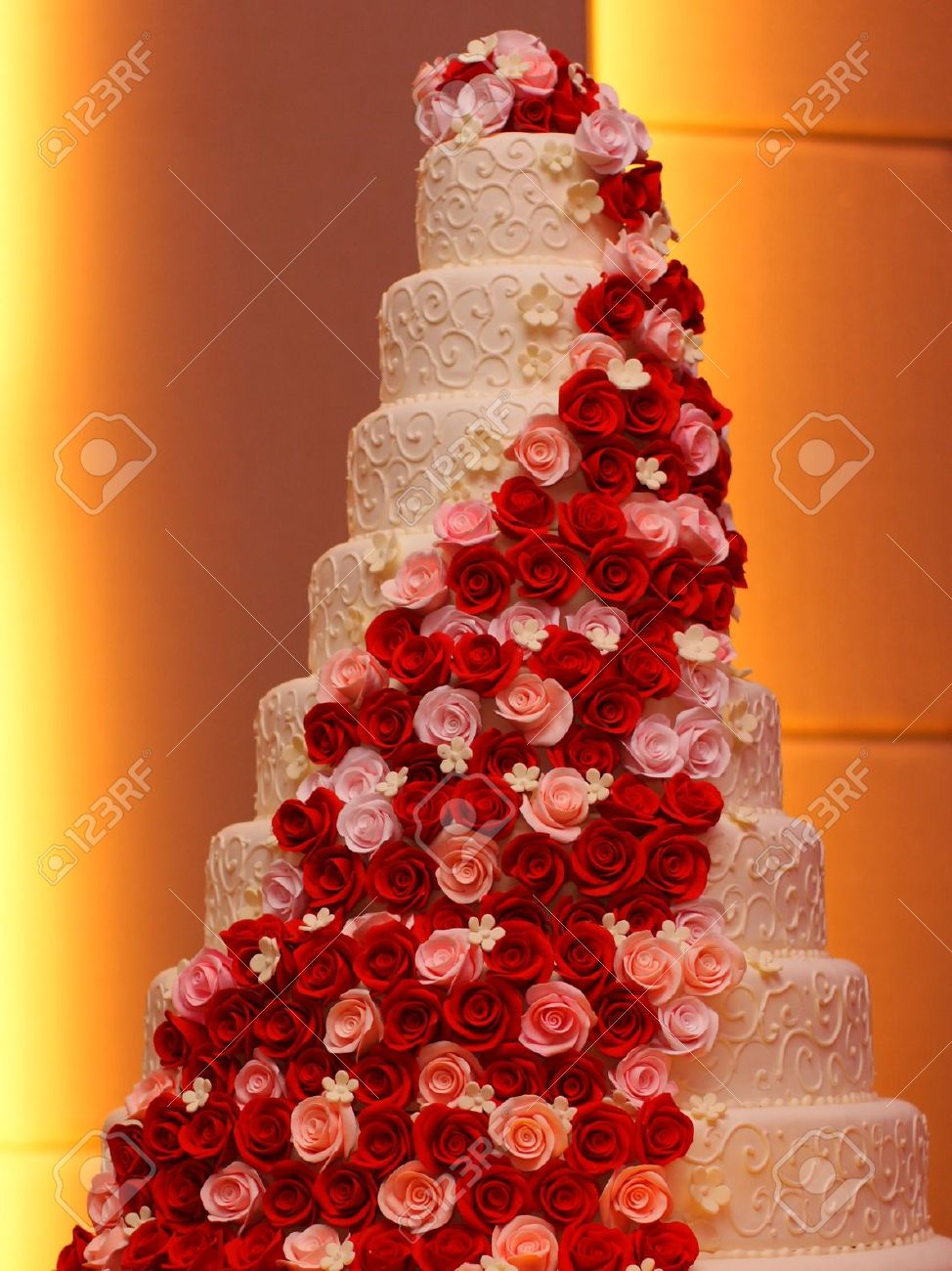 Big Beautiful Wedding Cakes