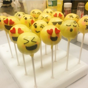 Cake Pops Emoji