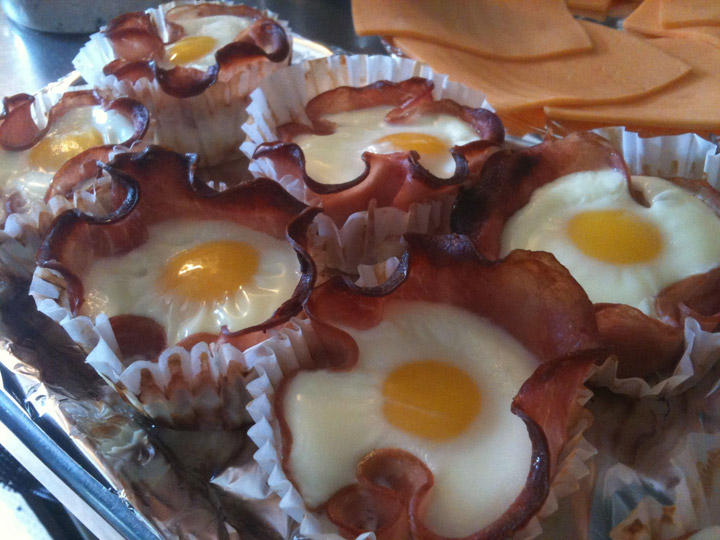 Canadian Bacon and Egg Cupcakes