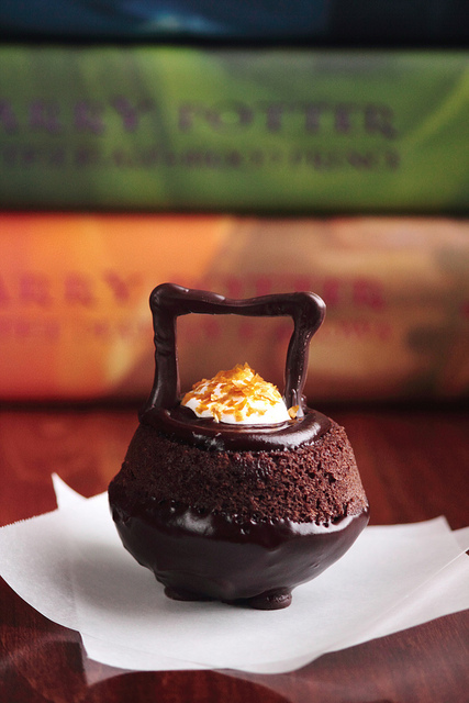 Cauldron Cakes Harry Potter