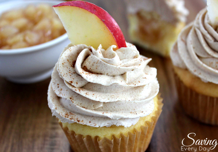 Cinnamon Apple Pie Cupcakes with Vanilla Frosting