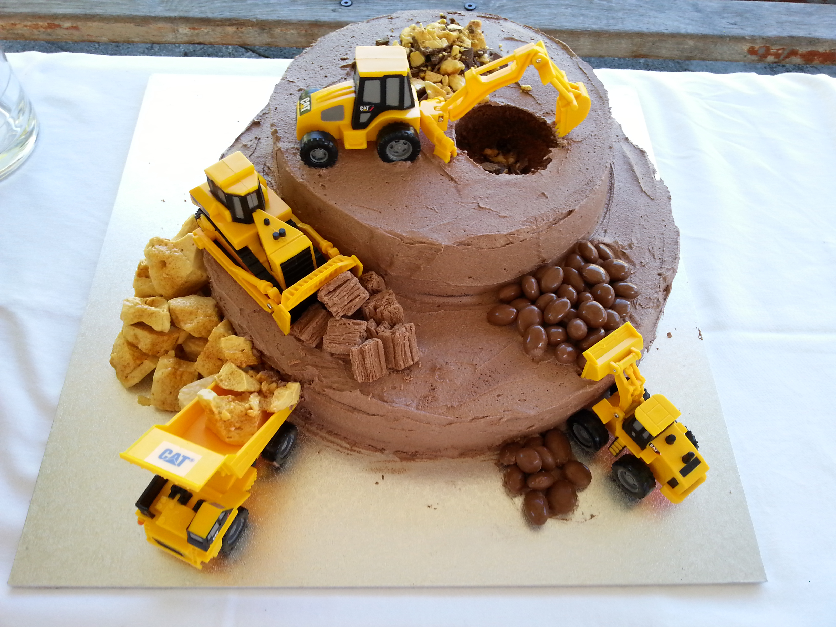 Construction Site Birthday Cake Ideas
