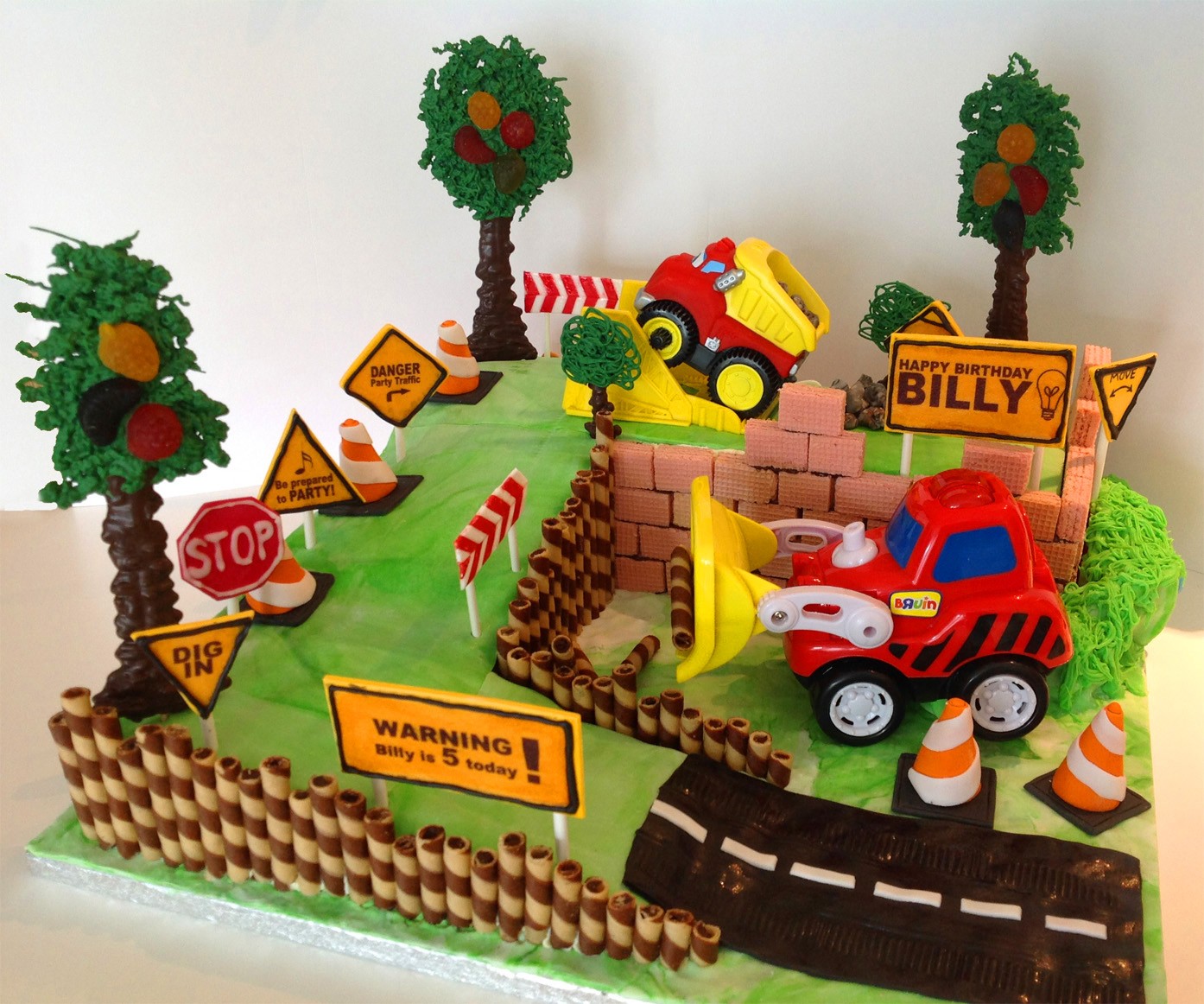 Construction Site Cakes for Kids