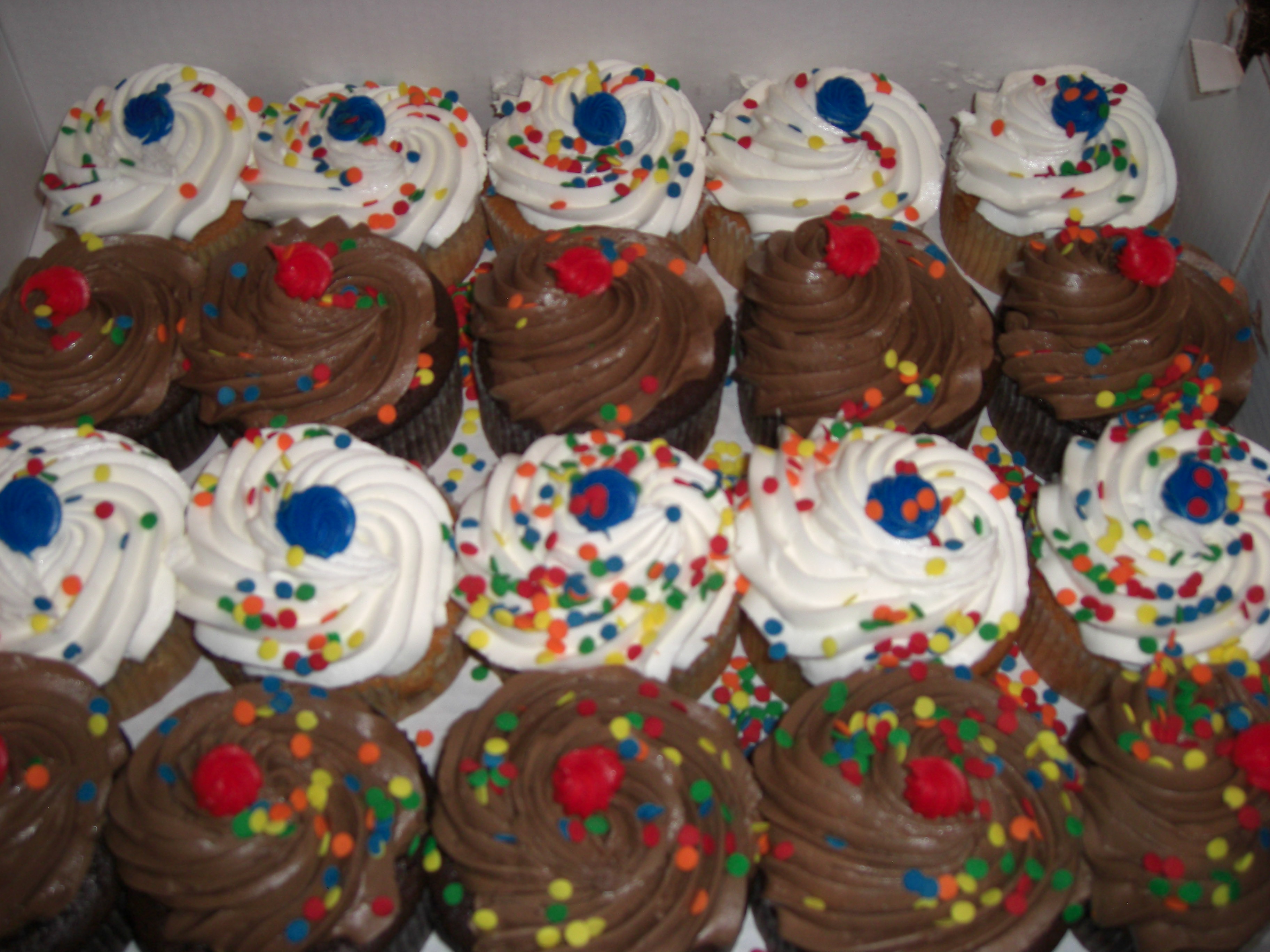 Costco Cupcake Birthday Cakes