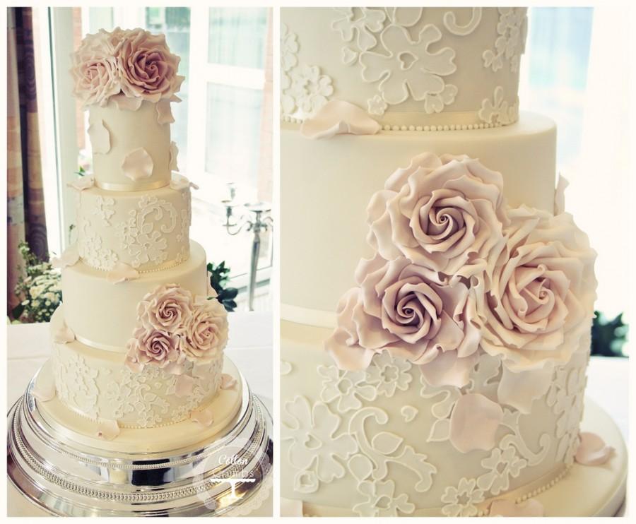Delicate Lace Wedding Cake