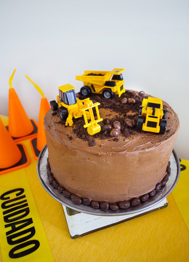 Easy Construction Birthday Cake Easy Construction Birthday Cake