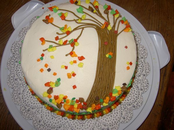 13 Photos of Round Cakes Decorated For Fall