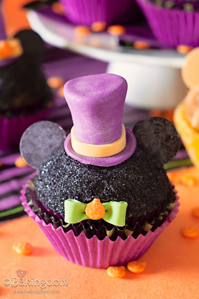 Halloween Mickey Mouse Cupcake Cake