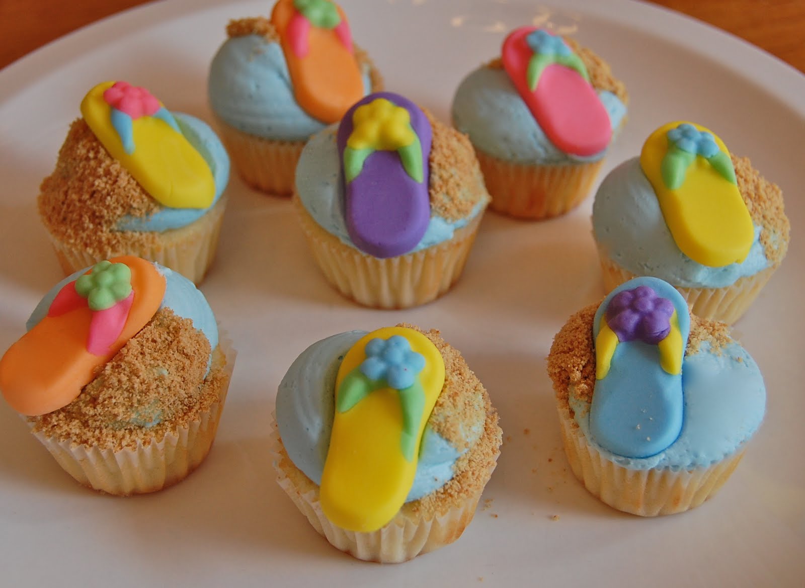 Hawaiian Cupcake Decorations