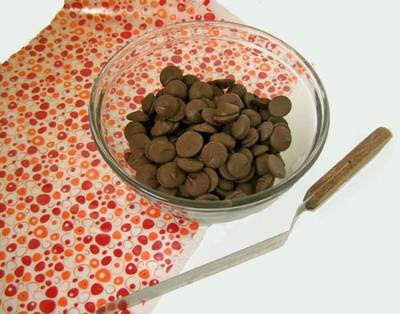 How to Use Chocolate Transfer Sheets