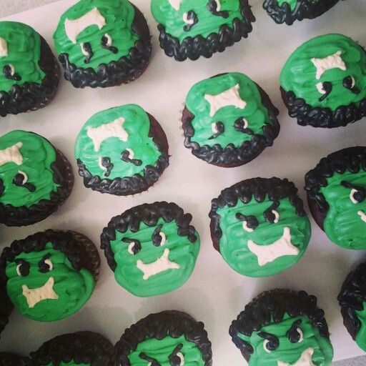 Hulk Cupcakes