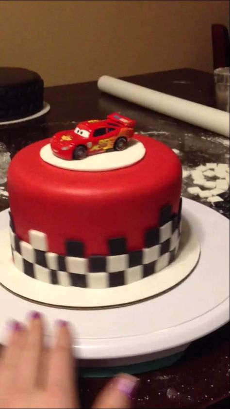 Lightning McQueen Cake Ideas