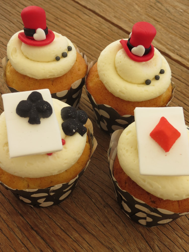 Mad Hatter Hat Cupcakes