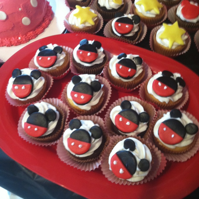 Mickey Mouse Cupcakes Mickey Mouse Cupcakes