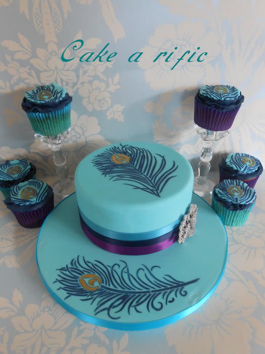 Peacock Feather Cake with Cupcakes Peacock Feather Cake with Cupcakes
