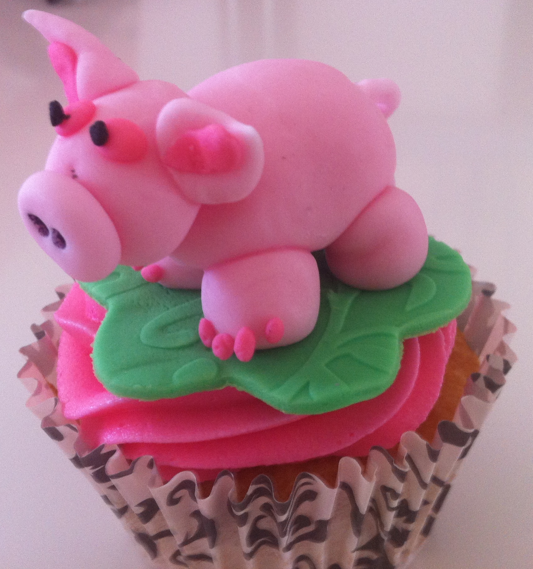 Perfect Pink Pig Cupcake