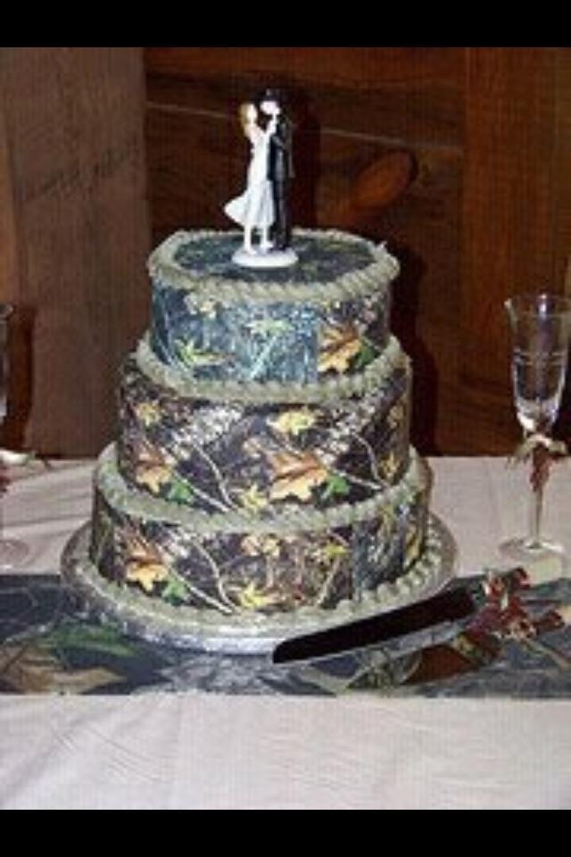 Realtree Camo Wedding Cakes