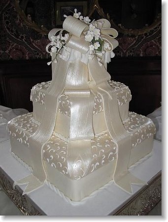 Simon Lee Bakery Wedding Cake Simon Lee Bakery Wedding Cake