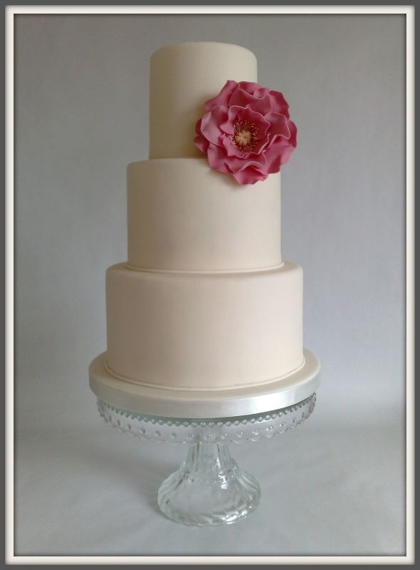 Small 3 Tier Wedding Cake Small 3 Tier Wedding Cake