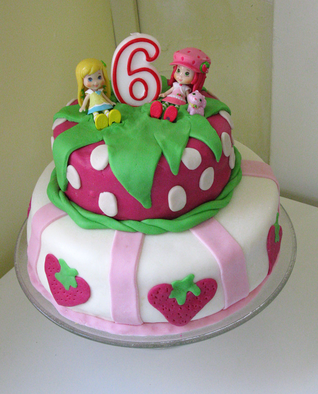 Strawberry Shortcake Fondant Birthday Cake