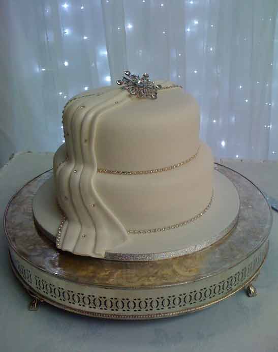 Two Tier Wedding Cake Two Tier Wedding Cake